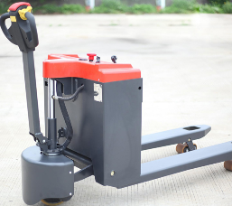 電動叉車的價(jià)位會受到品牌，型號，配置等因素的影響